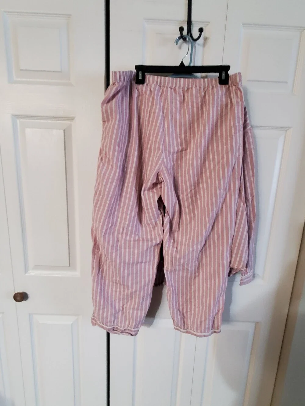 GAP BODY LARGE PJ SET PINK WHITE STRIPES.